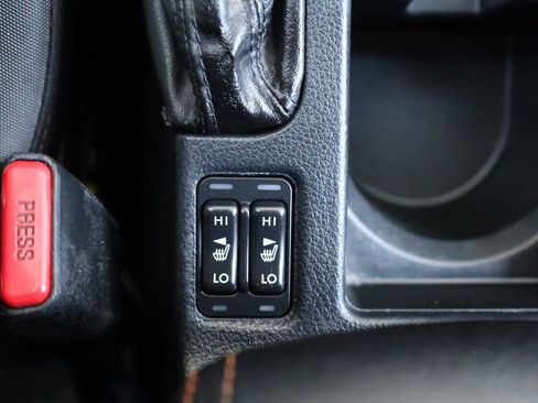 Used 2017 Subaru Crosstrek 2.0i Premium image 35