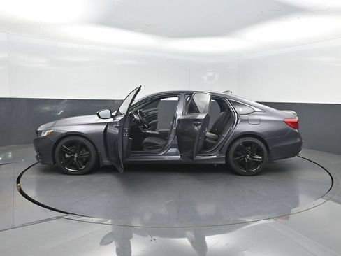 Used 2019 Honda Accord Sport image 45