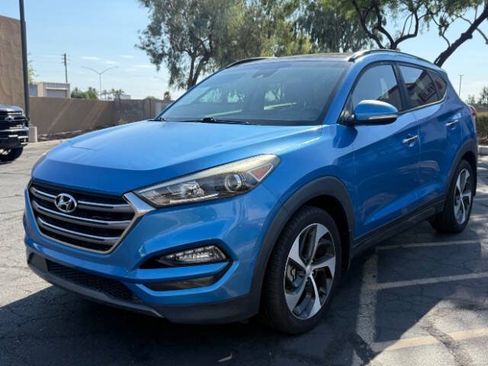 Used 2016 Hyundai Tucson Limited w/ Option Group 03 FWD image 7