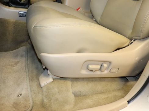 Used 2000 Toyota Land Cruiser image 13