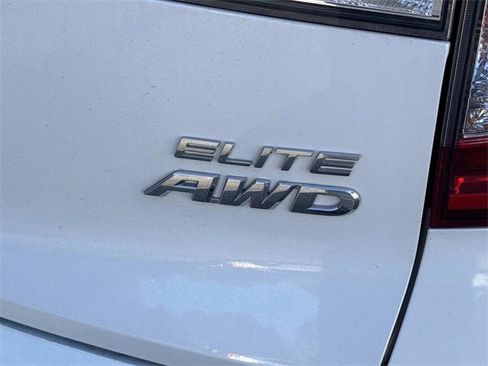 Used 2022 Honda Pilot Elite image 10