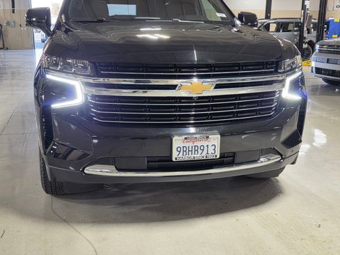 Used 2022 Chevrolet Tahoe LT w/ Luxury Package image 9