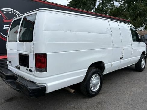Used 2013 Ford E-250 and Econoline 250 Extended w/ Commercial Cargo Van Pkg RWD image 3