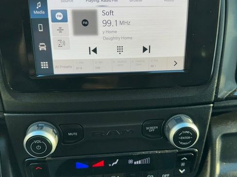 Used 2023 RAM ProMaster 2500 image 16