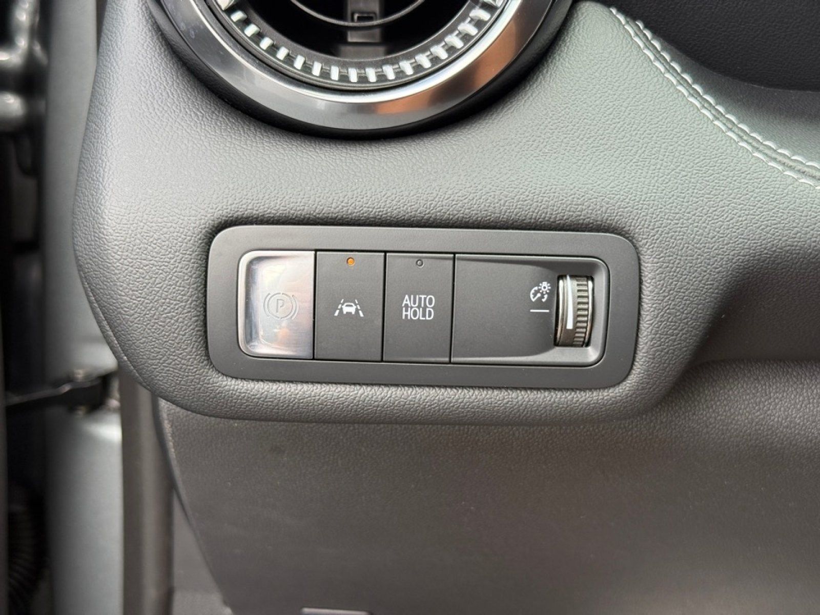 Used 2024 Chevrolet Blazer EV LT AWD/4WD image 36