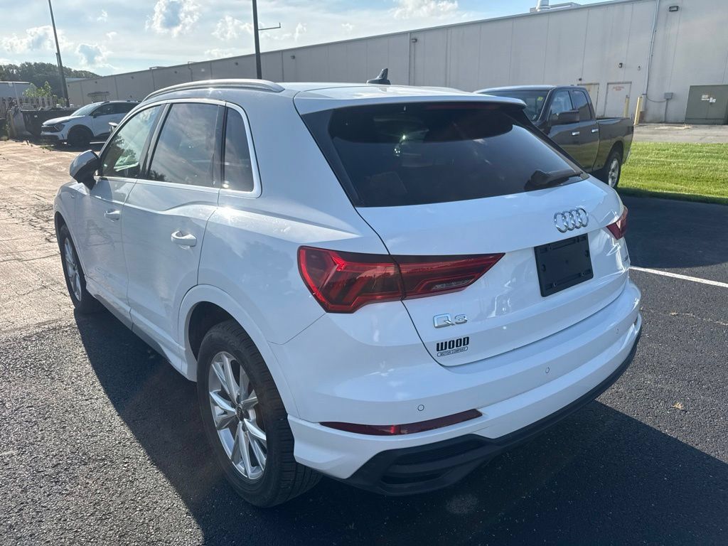 Used 2023 Audi Q3 2.0T Premium AWD/4WD image 4