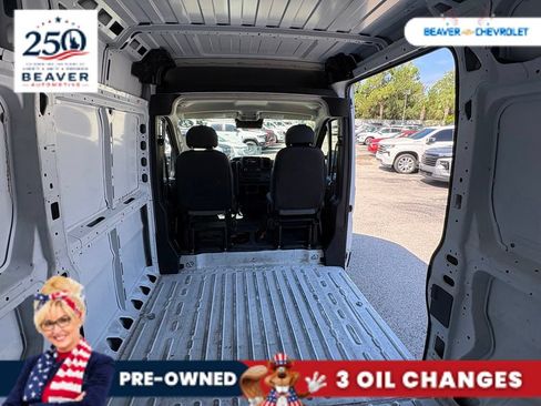 Used 2025 RAM ProMaster 2500 w/ Convenience Group FWD image 32