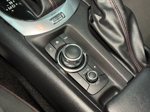 Used 2016 MAZDA MX-5 Miata Club image 30