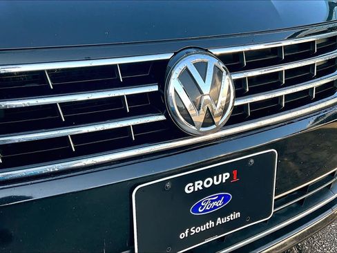 Used 2016 Volkswagen Passat 1.8T R-Line image 29