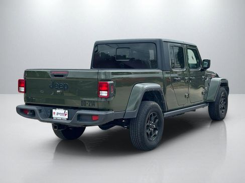 Used 2022 Jeep Gladiator Sport AWD/4WD image 5