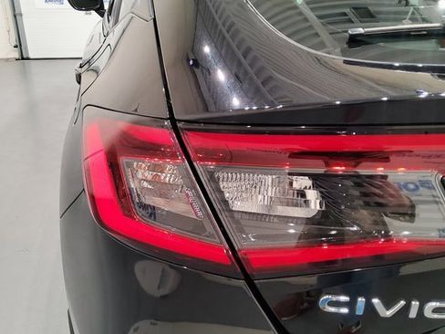 Used 2022 Honda Civic Sport image 10