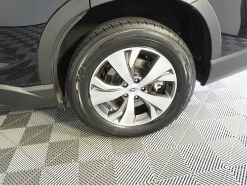 Certified 2025 Subaru Ascent Premium AWD/4WD image 18