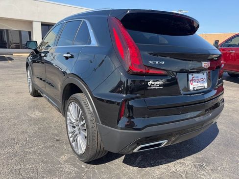 Used 2024 Cadillac XT4 Premium Luxury FWD image 13