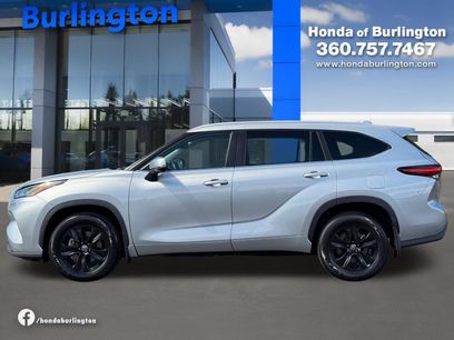 Used 2023 Toyota Highlander XLE