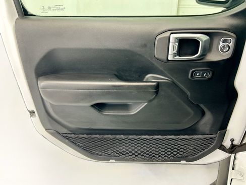 Used 2020 Jeep Wrangler Unlimited Sport S AWD/4WD image 23