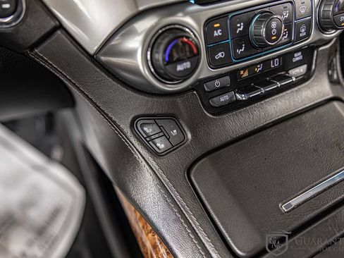 Used 2020 Chevrolet Tahoe Premier RWD image 33