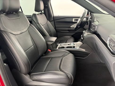 Certified 2020 Ford Explorer ST w/ Premium Technology Package AWD/4WD image 33