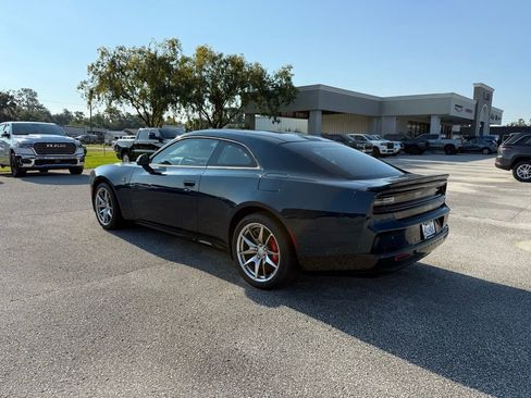 New 2025 Dodge Charger Daytona Scat Pack w/ Track Pack image 5