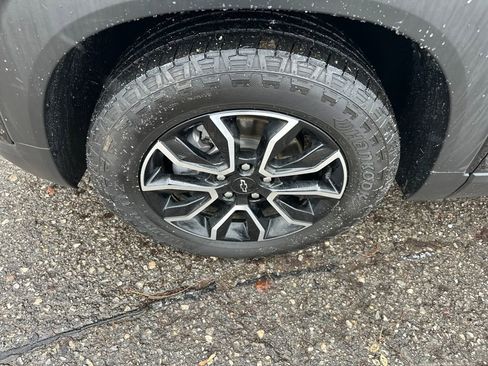 Certified 2024 Chevrolet TrailBlazer ACTIV w/ Driver Confidence Package image 9