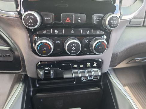 Used 2022 RAM 2500 Laramie AWD/4WD image 19