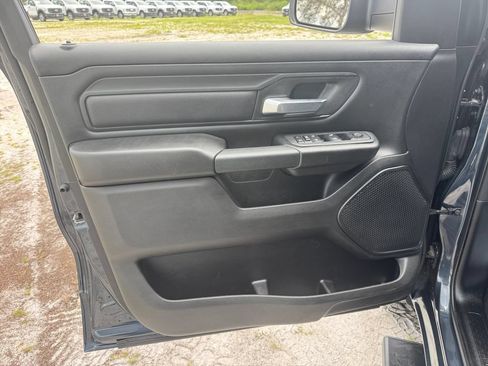 Used 2025 RAM 1500 Warlock AWD/4WD image 36