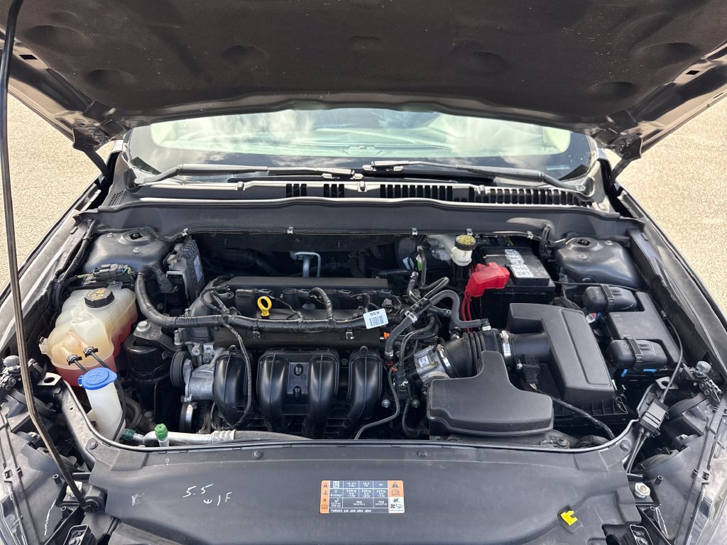 Used 2017 Ford Fusion SE w/ Fusion SE Technology Package FWD image 27