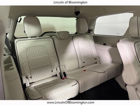 Used 2023 Lincoln Navigator Black Label AWD/4WD image 13