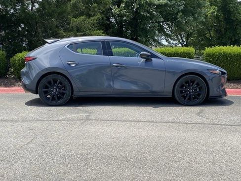 Used 2022 MAZDA MAZDA3 s AWD/4WD image 2