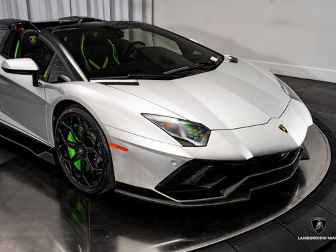 Used 2022 Lamborghini Aventador LP 780-4 Ultimae image 4