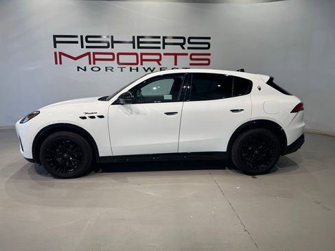 Used 2025 Maserati Grecale Modena AWD/4WD image 4