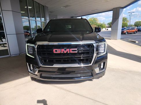 Used 2024 GMC Yukon SLE w/ Max Trailering Package image 11