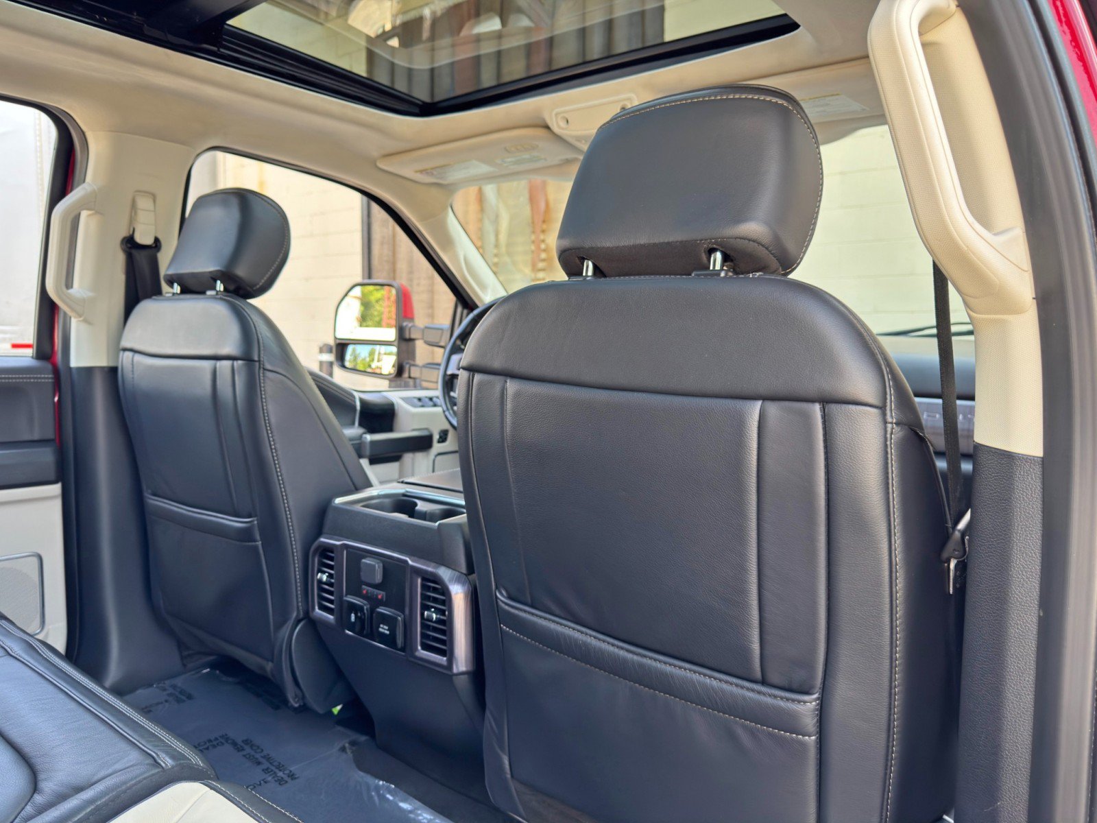 Used 2021 Ford F250 Limited AWD/4WD image 36