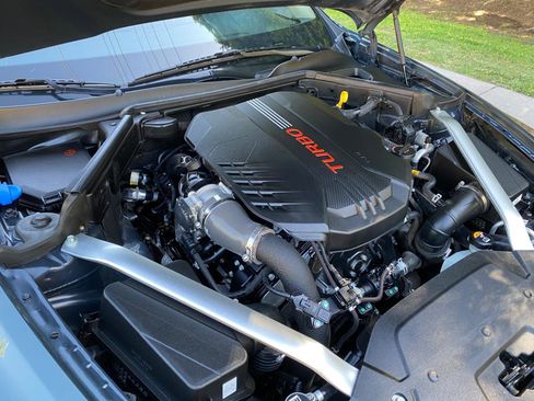 Used 2022 Kia Stinger GT1 RWD image 18