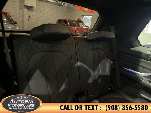 Used 2021 BMW X7 M50i AWD/4WD image 20