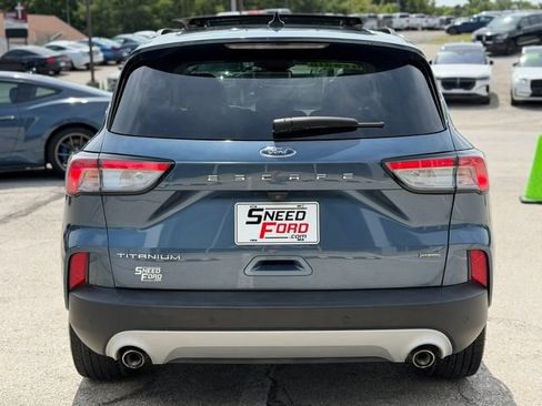 Used 2020 Ford Escape Titanium FWD image 6
