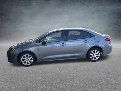 Used 2023 Toyota Corolla LE FWD image 2