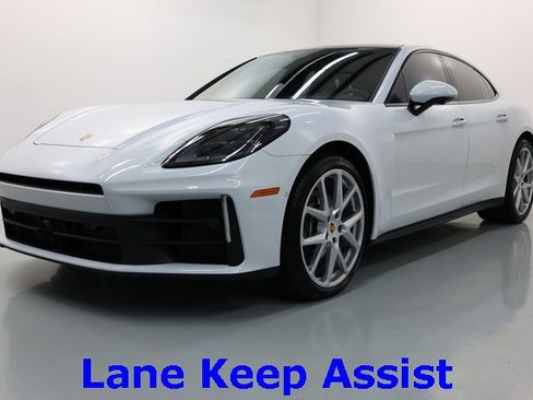 Used 2024 Porsche Panamera 4 image 25