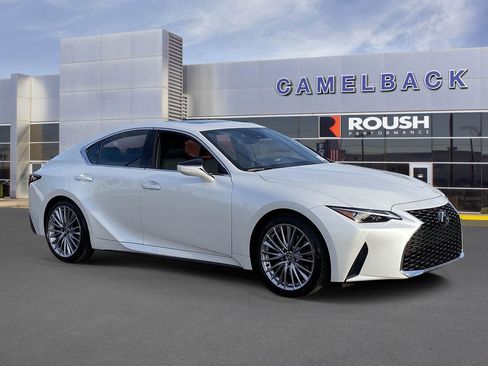Used 2024 Lexus IS 300 300 w/ Premium Package image 8