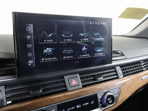 Used 2023 Audi A4 2.0T Premium w/ Convenience Package image 6