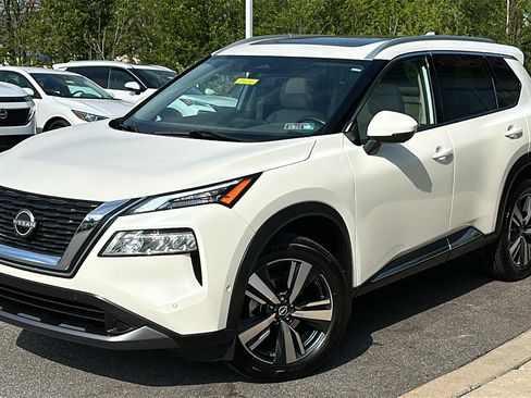Certified 2023 Nissan Rogue SL w/ SL Premium Package AWD/4WD image 1