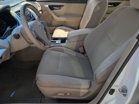 Used 2014 Nissan Altima 2.5 SV FWD image 11