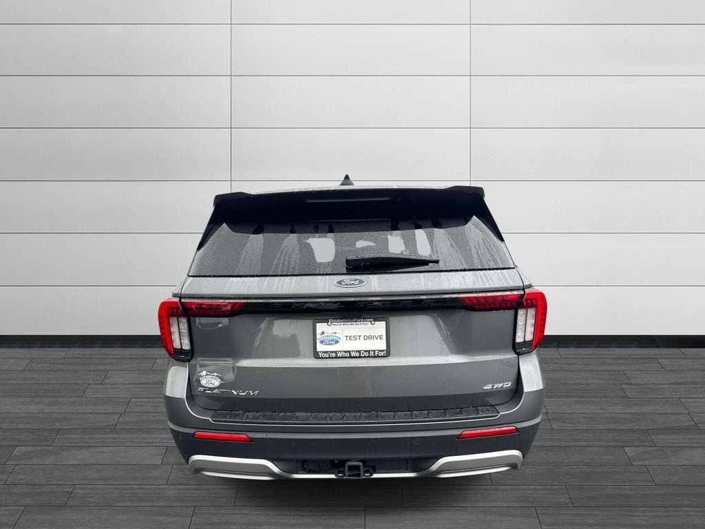Used 2026 Ford Explorer Platinum AWD/4WD image 4