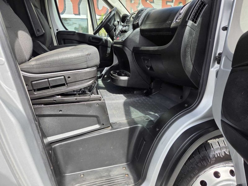Used 2019 RAM ProMaster 2500 w/ Interior Convenience Group FWD image 13