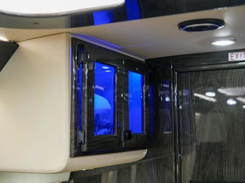 Used 2020 Mercedes-Benz Sprinter 3500 image 50