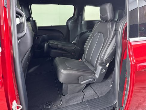 New 2026 Chrysler Pacifica Select image 28