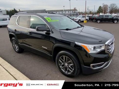 Used 2019 GMC Acadia SLT image 2