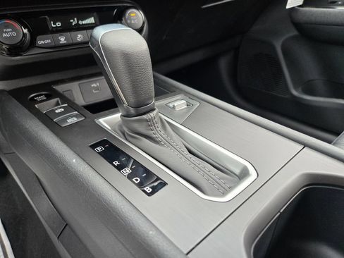 New 2026 Nissan Kicks SV AWD/4WD image 9