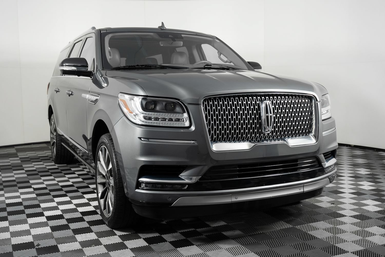Used 2021 Lincoln Navigator L Reserve AWD/4WD image 9