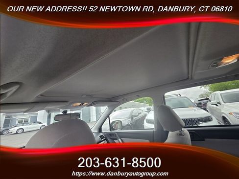 Used 2016 Subaru Forester 2.5i Premium AWD/4WD image 5