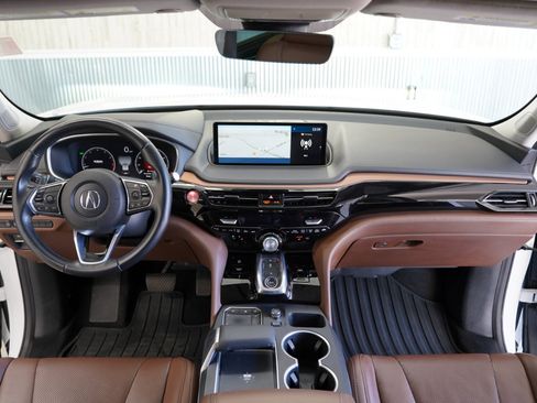 Used 2023 Acura MDX SH-AWD w/ Technology Package image 17